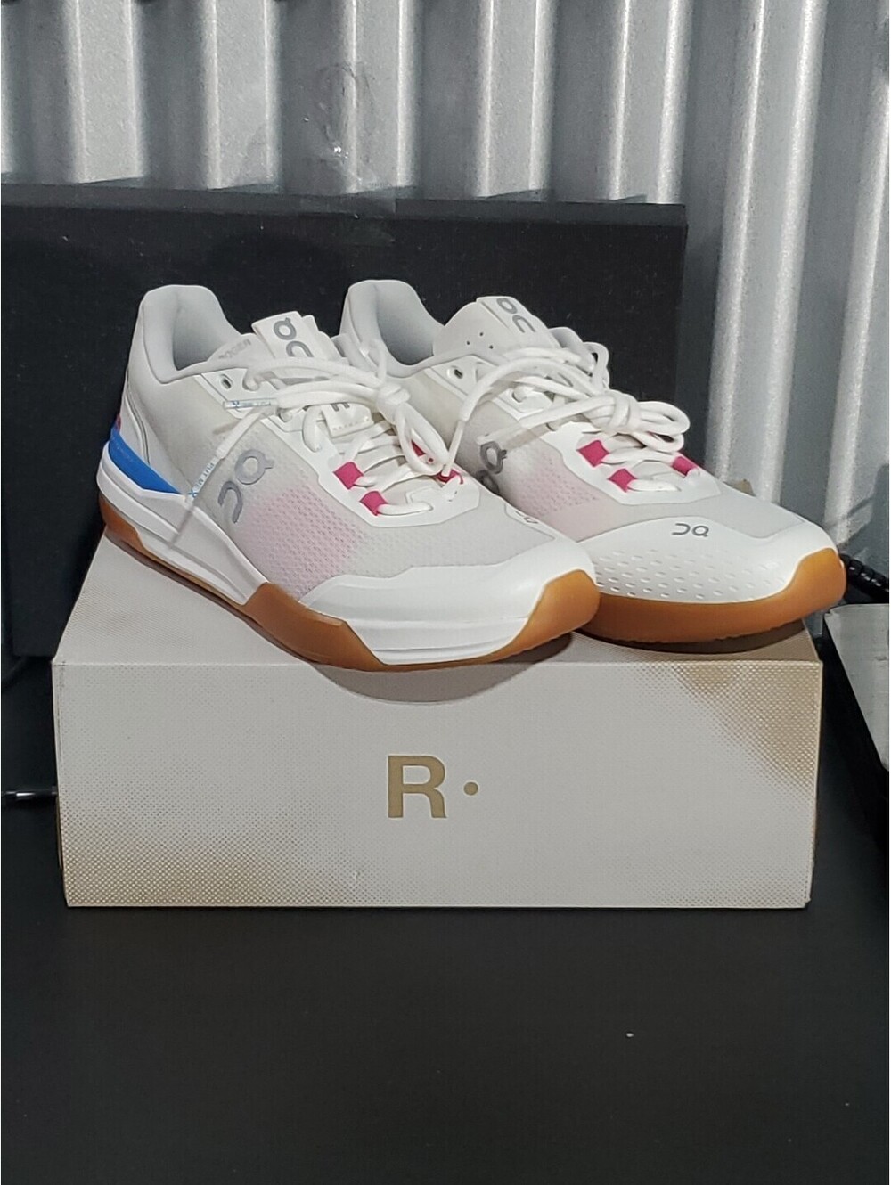 On Men's The Roger Advantage Pro Ivory/Malibu 3MF10272939 Sz. 9 NEW